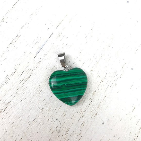🚫SOLD🚫 NWOT Malachite Heart Shaped Pendant Green - Picture 4 of 16
